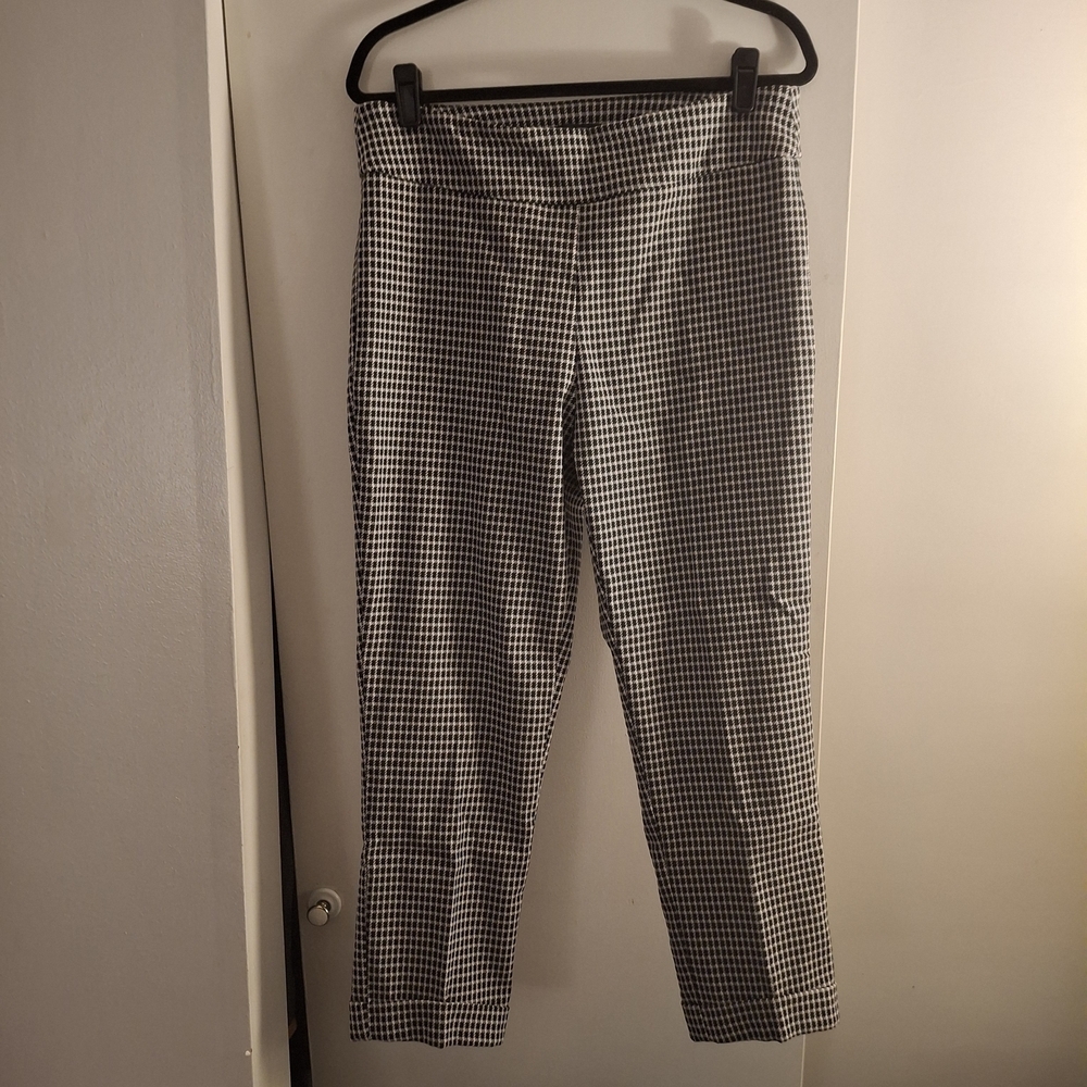 Bella Rose Women's Black and White Checkered Stretch Pants